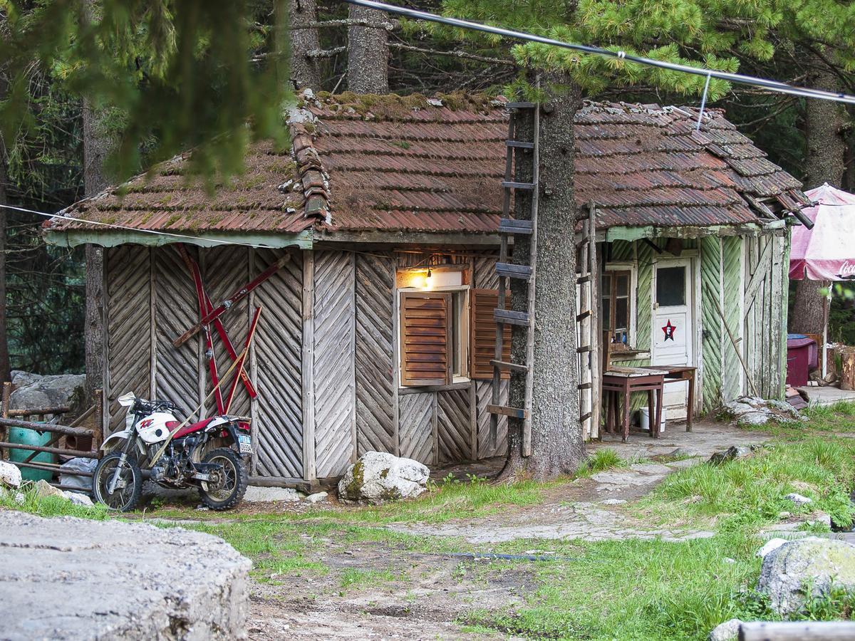Lovna Hut Panichishte Exterior photo